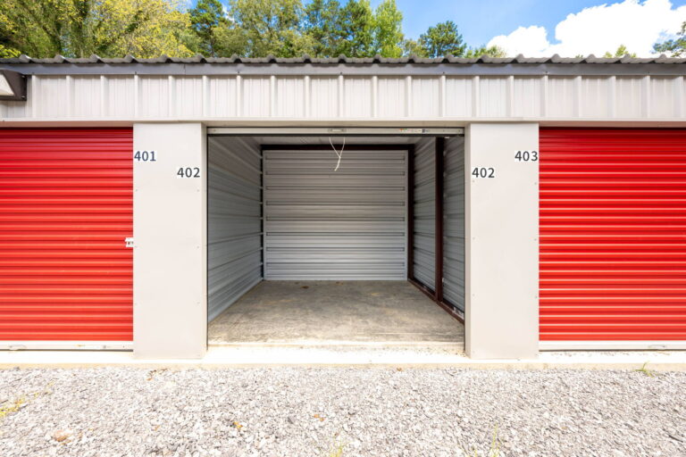 Easy Self Storage 2204 McFarland Ave Rossville GA 30741 17 768x512